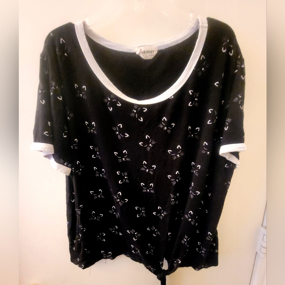 Womens XL Cat Shirt